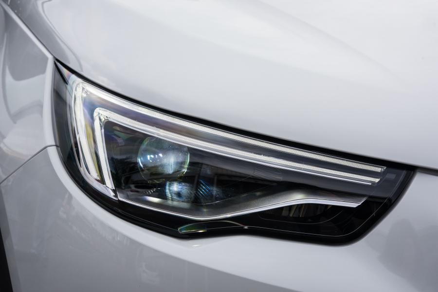 Детали экстерьера Vauxhall Grandland X Turbo D Ultimate 2018 года  (фото 6 из 16)